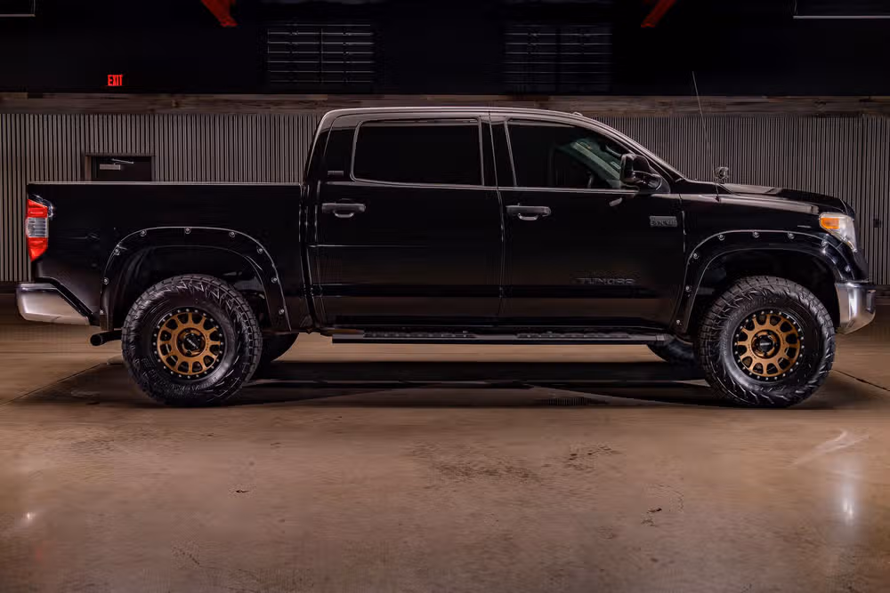 2017 Toyota Tundra SR5 CrewMax Image 10
