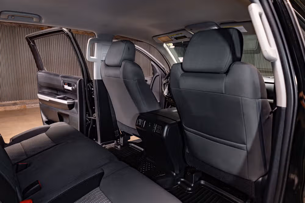 2017 Toyota Tundra SR5 CrewMax Image 24