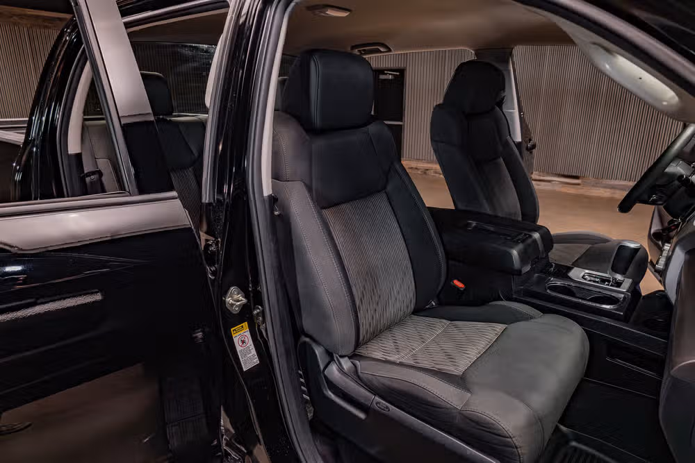 2017 Toyota Tundra SR5 CrewMax Image 25