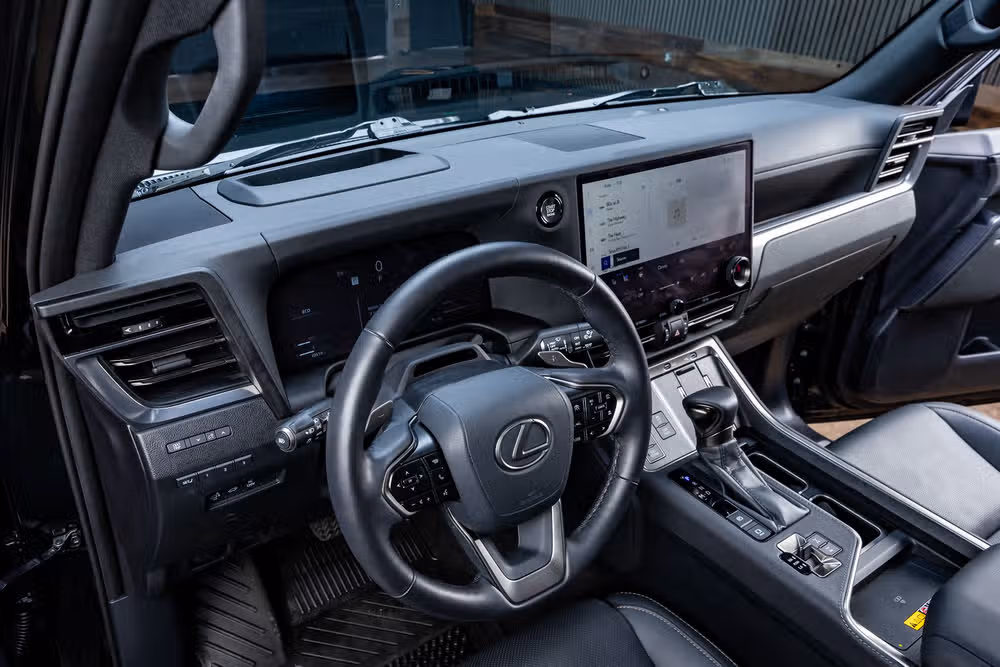 2024 Lexus GX 550 Overtrail+ Image 17