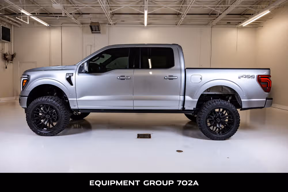 2025 Ford F-150 Platinum SuperCrew Image 6