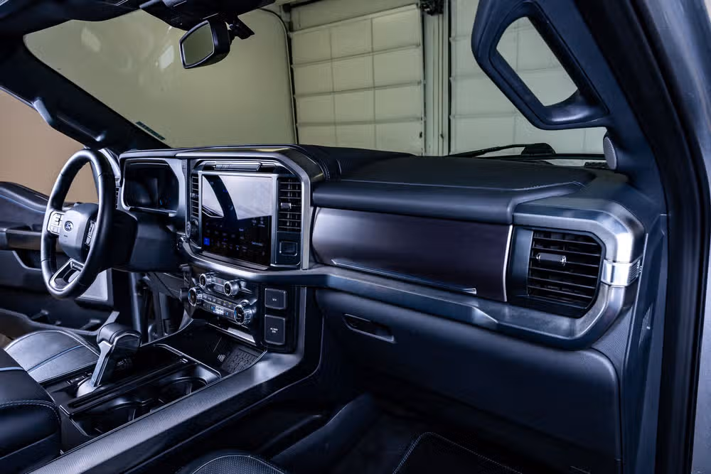 2025 Ford F-150 Platinum SuperCrew Image 18
