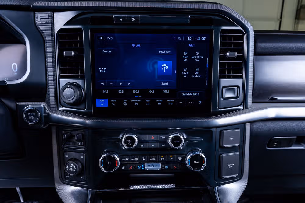 2025 Ford F-150 Platinum SuperCrew Image 25