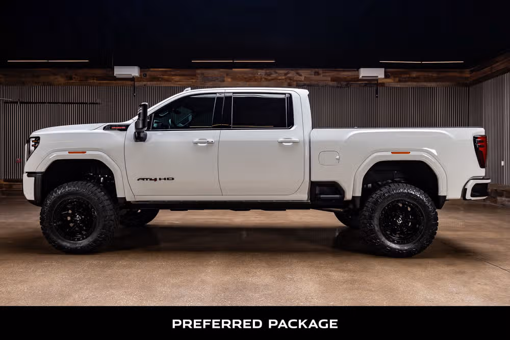 2026 GMC Sierra 2500HD AT4 Crew Cab Image 6