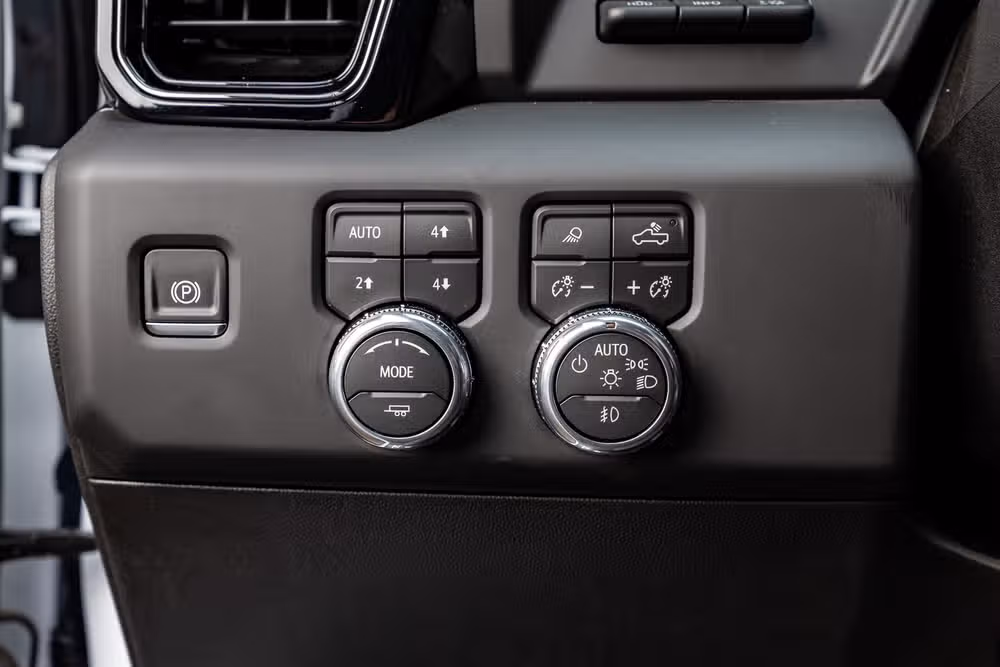 2026 GMC Sierra 2500HD AT4 Crew Cab Image 22