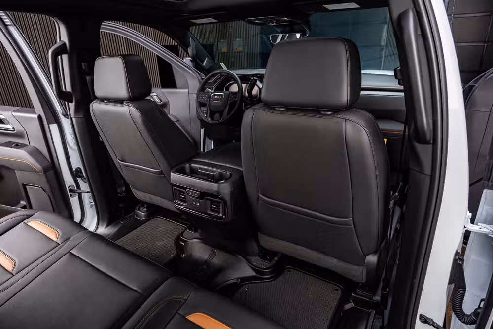 2026 GMC Sierra 2500HD AT4 Crew Cab Image 33