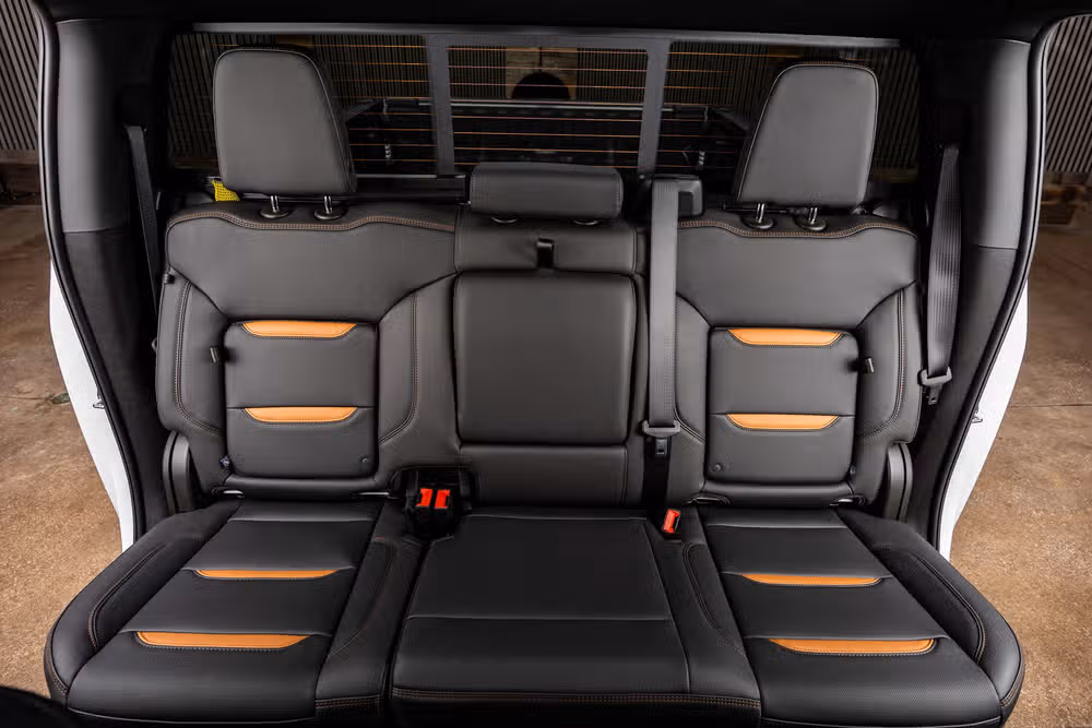 2026 GMC Sierra 2500HD AT4 Crew Cab Image 36
