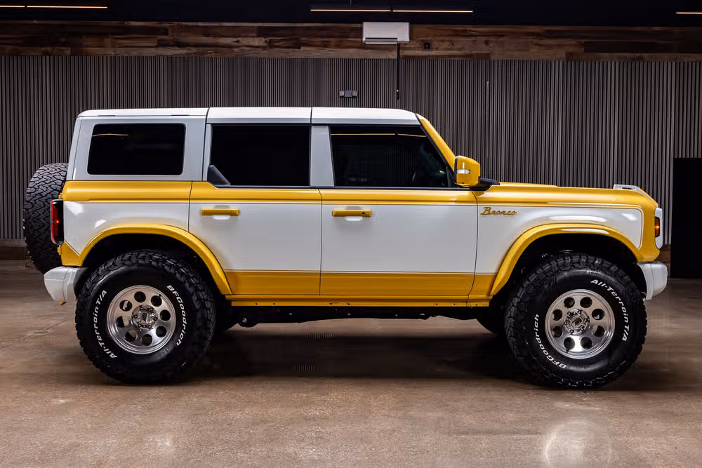 2023 Ford Bronco Heritage Limited Edition Image 11