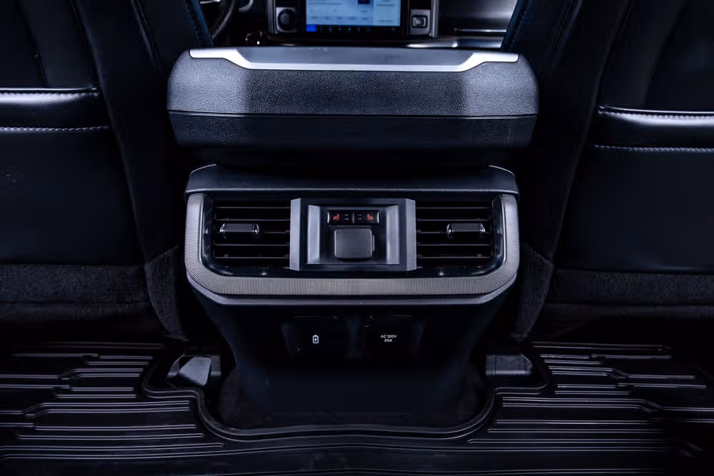 2024 Ford F-150 Platinum SuperCrew Image 33