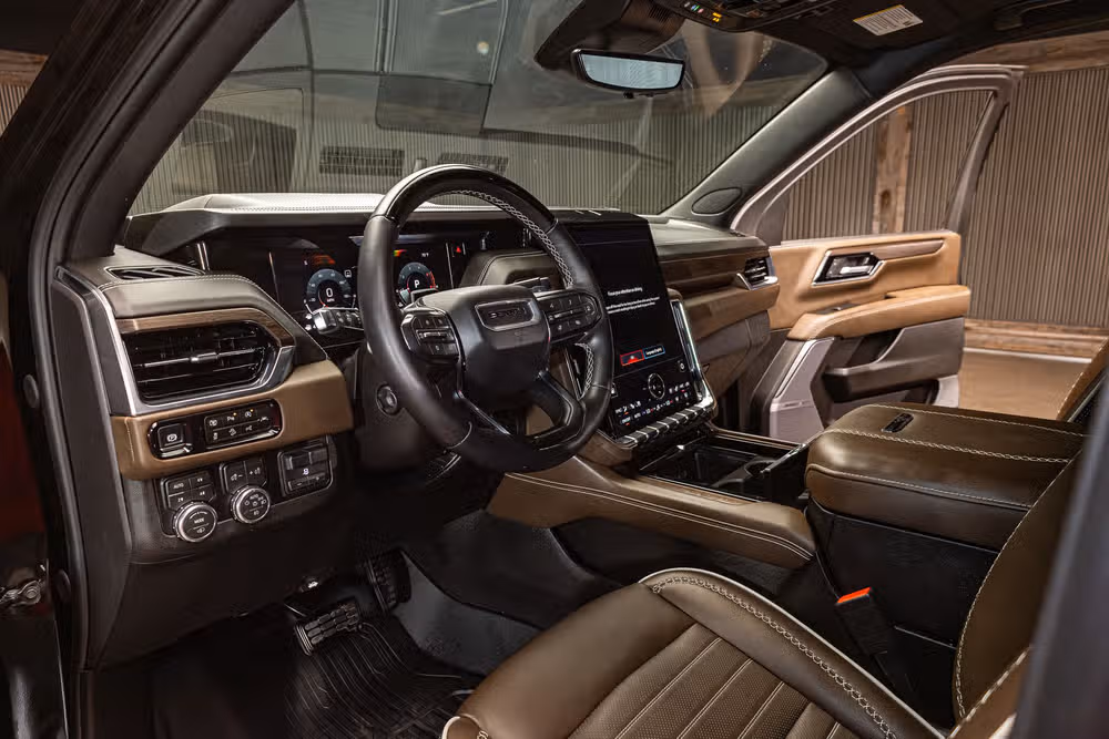 2026 GMC Yukon Denali Ultimate Image 13