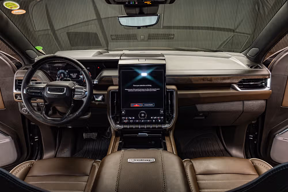 2026 GMC Yukon Denali Ultimate Image 16