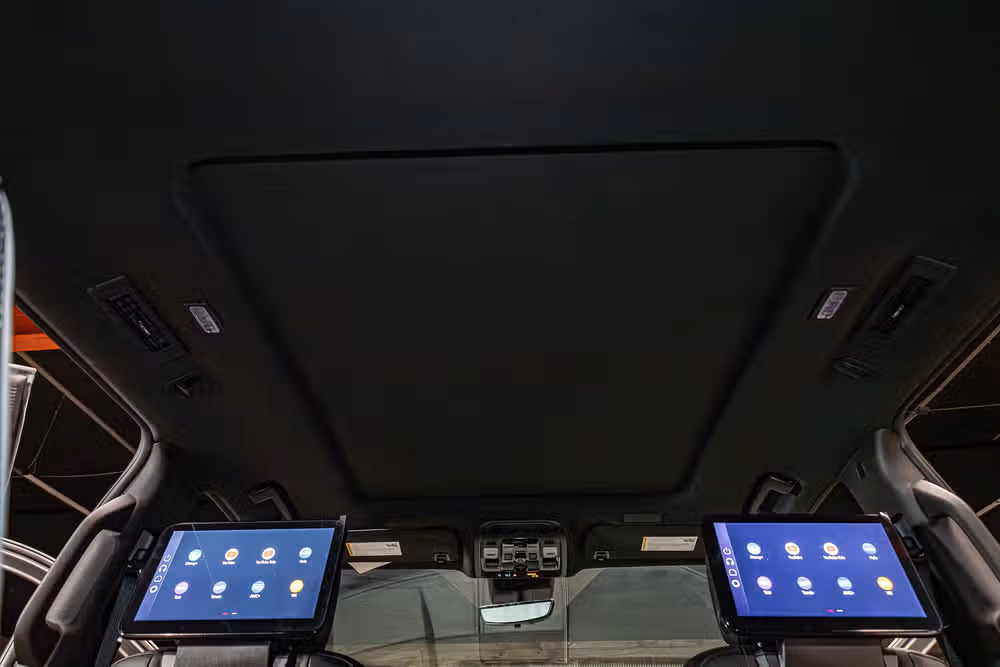2026 GMC Yukon Denali Ultimate Image 18