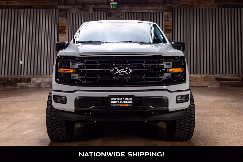 2026 Ford F-150 XLT SuperCrew Image 4