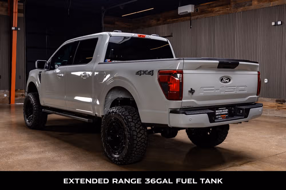 2026 Ford F-150 XLT SuperCrew Image 7