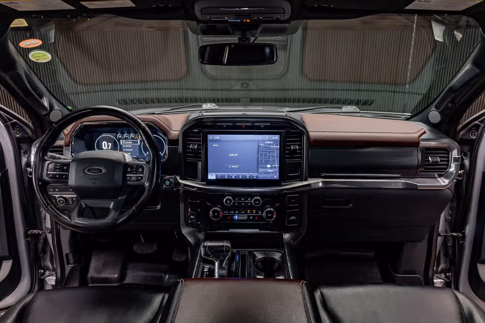 2023 Ford F-150 Lariat SuperCrew Image 15