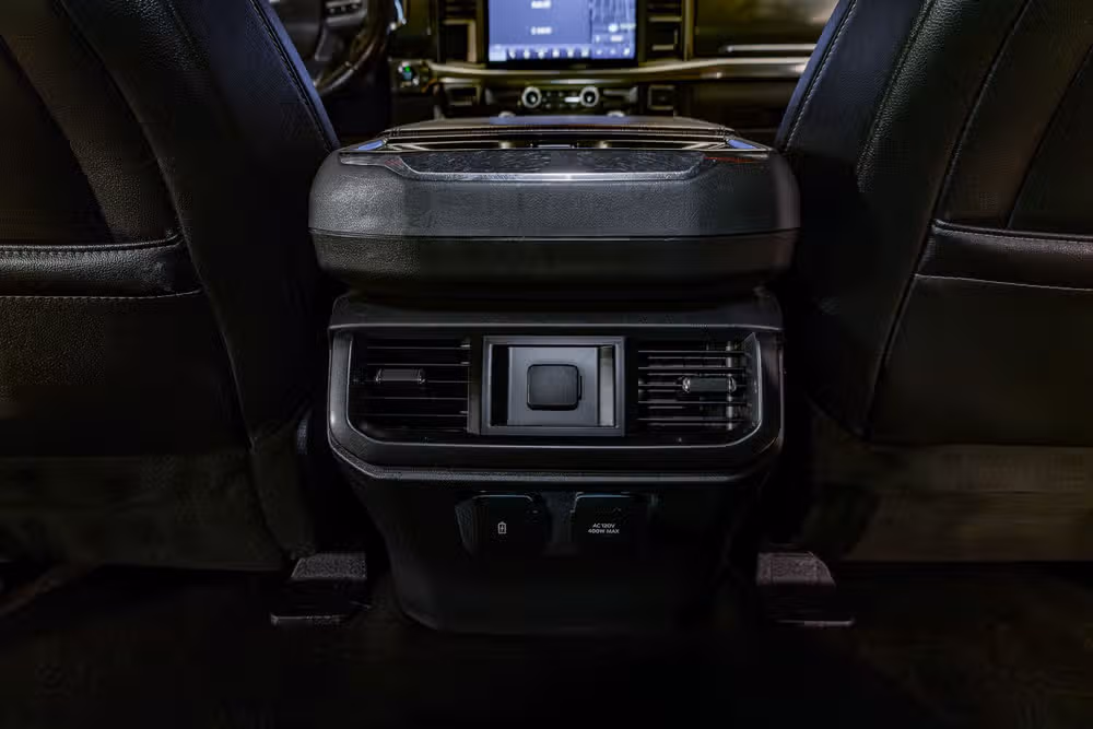 2023 Ford F-150 Lariat SuperCrew Image 23