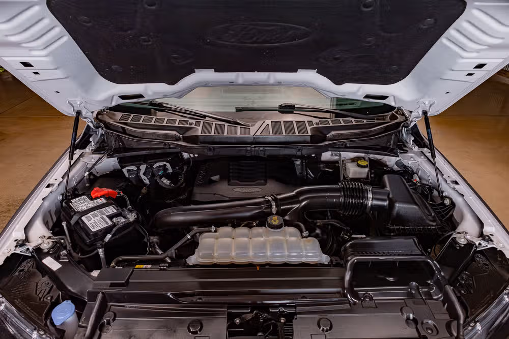 2023 Ford F-150 Lariat SuperCrew Image 31