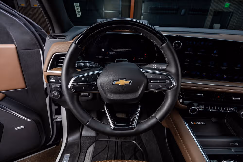 2025 Chevrolet Suburban High Country Image 18