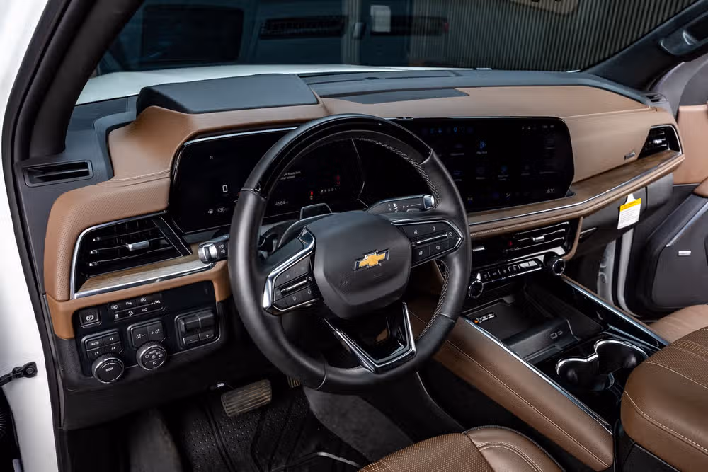 2025 Chevrolet Suburban High Country Image 16