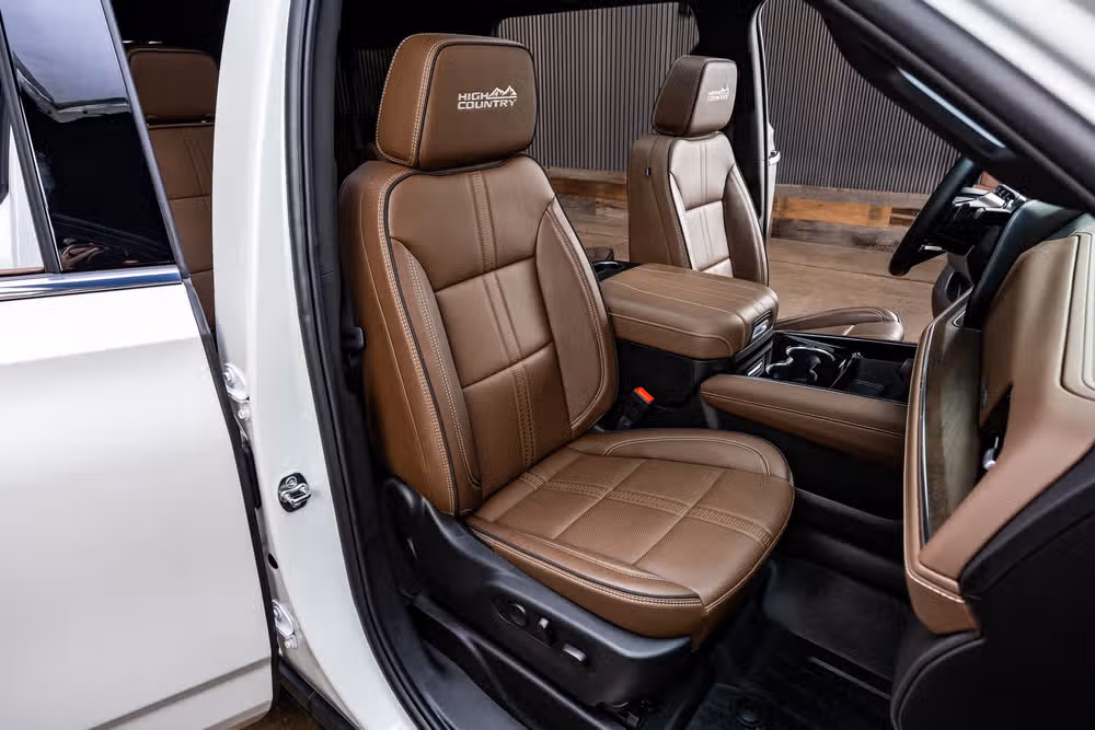 2025 Chevrolet Suburban High Country Image 31