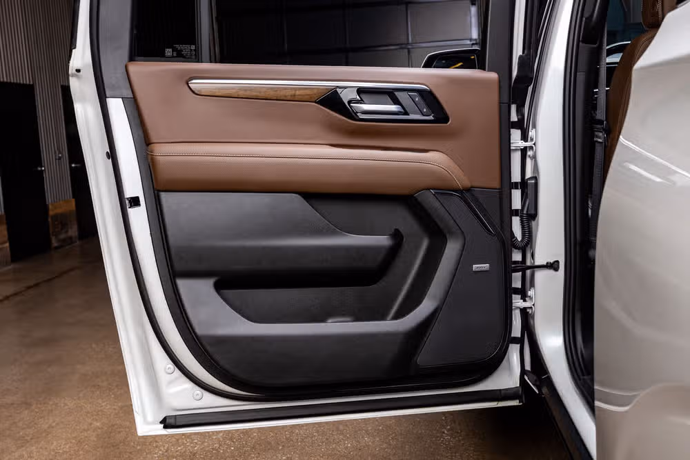 2025 Chevrolet Suburban High Country Image 39
