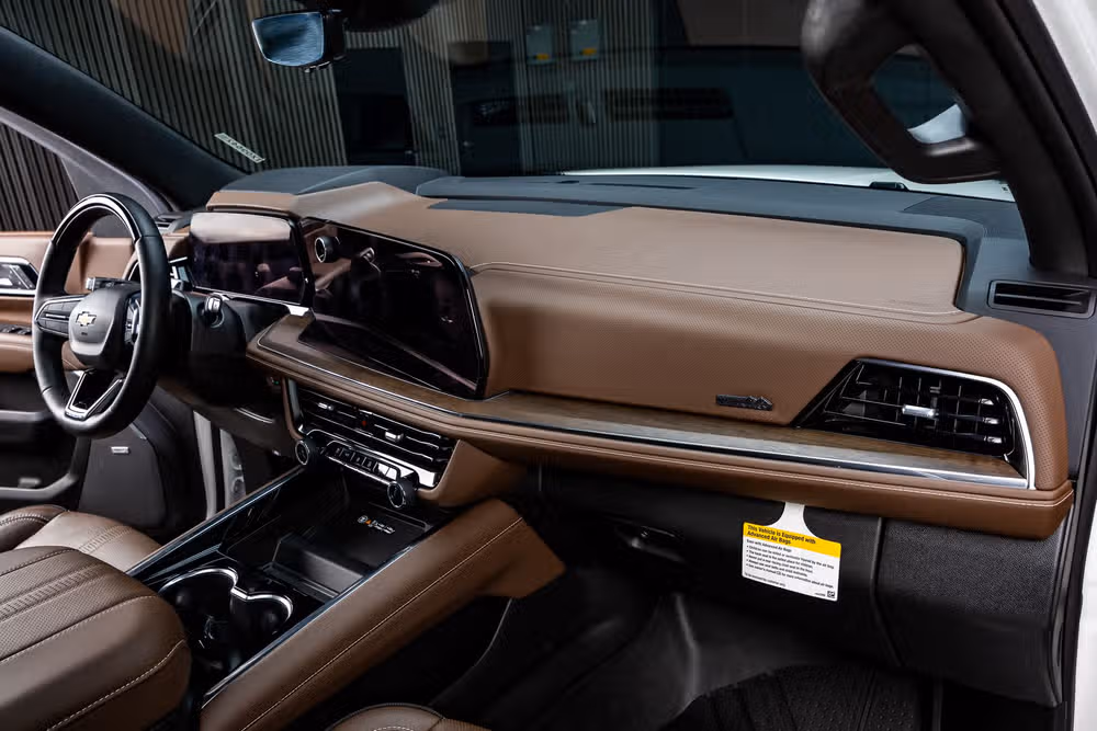 2025 Chevrolet Suburban High Country Image 17