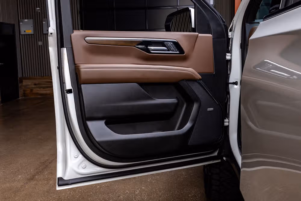 2025 Chevrolet Suburban High Country Image 37