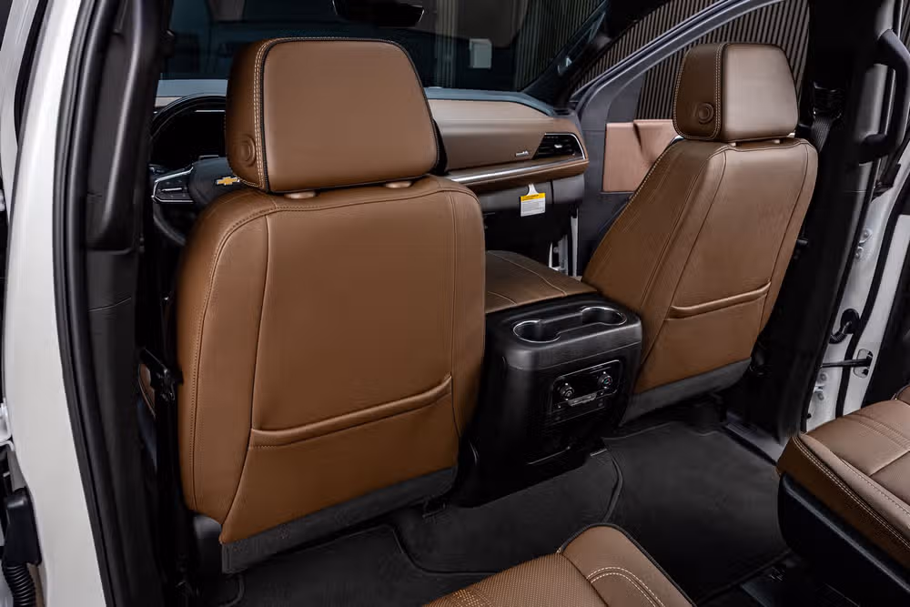 2025 Chevrolet Suburban High Country Image 34
