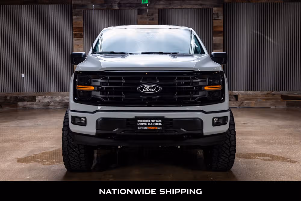 2026 Ford F-150 XLT SuperCrew Image 4