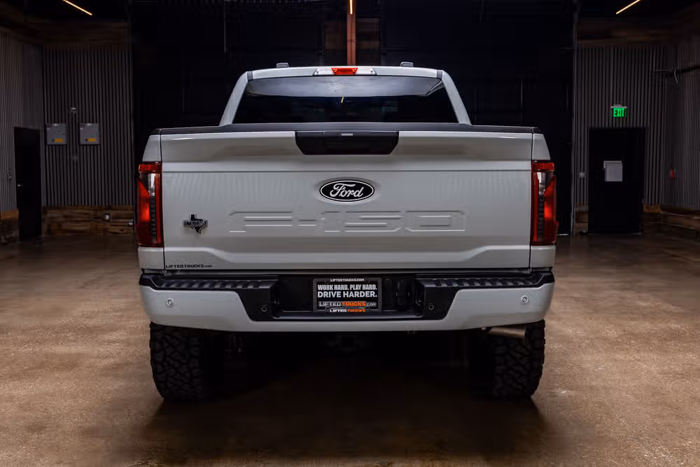 2026 Ford F-150 XLT SuperCrew Image 8