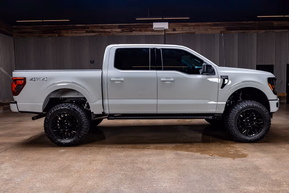 2026 Ford F-150 XLT SuperCrew Image 11