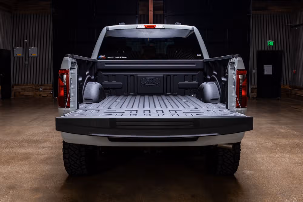 2026 Ford F-150 XLT SuperCrew Image 9
