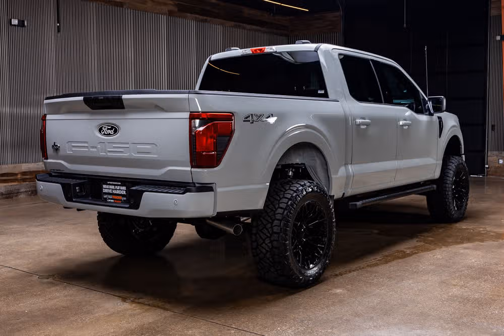 2026 Ford F-150 XLT SuperCrew Image 10
