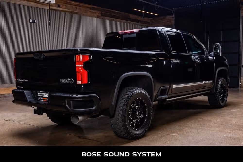 2024 Chevrolet Silverado 3500HD High Country Crew Cab Image 9