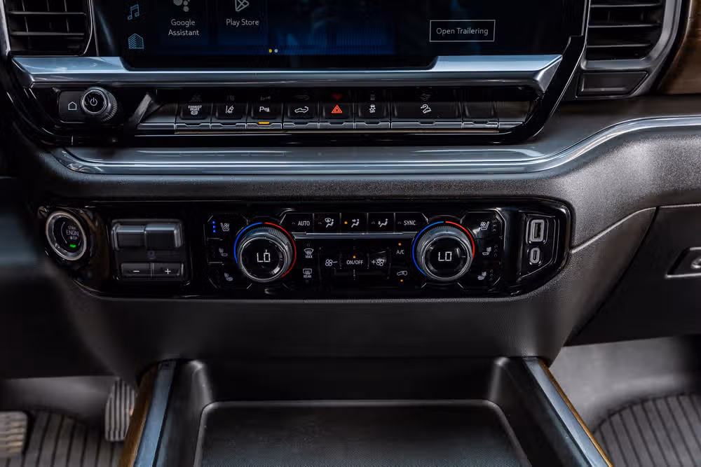 2024 Chevrolet Silverado 3500HD High Country Crew Cab Image 26