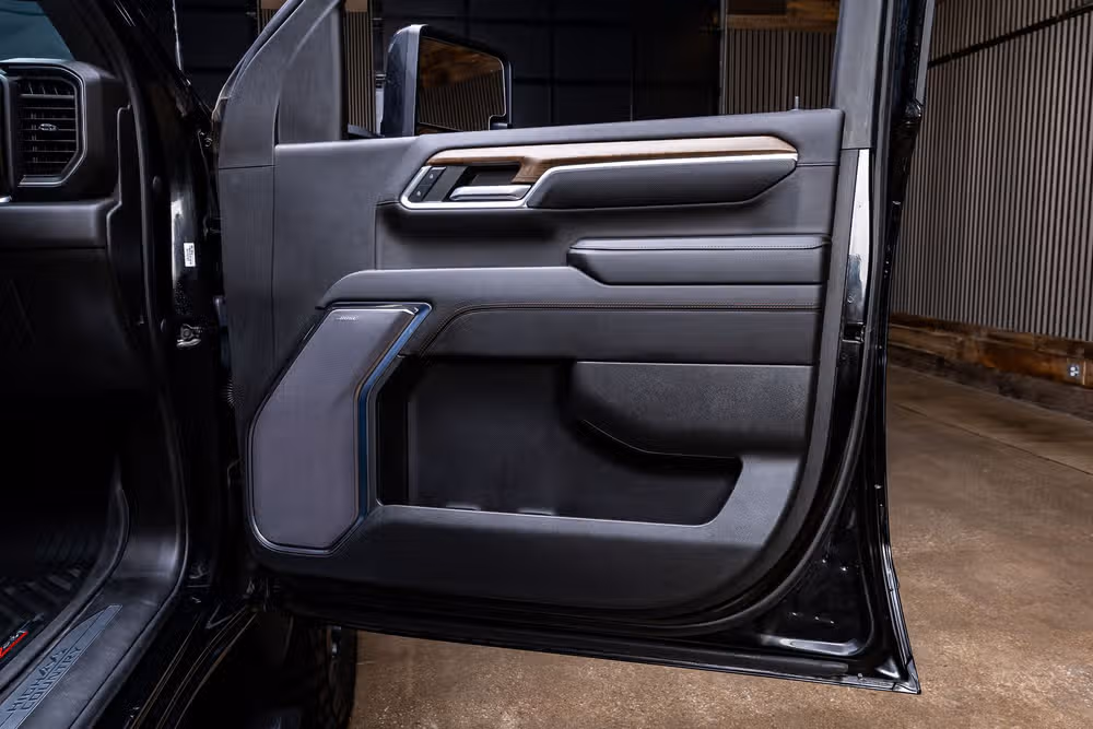 2024 Chevrolet Silverado 3500HD High Country Crew Cab Image 37