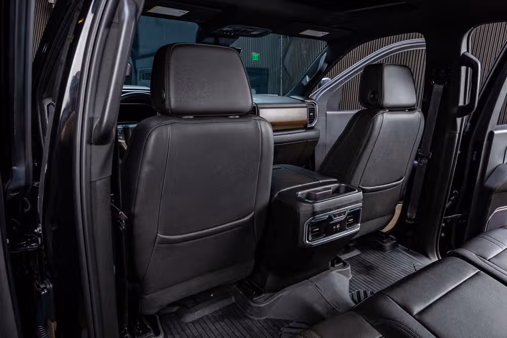 2024 Chevrolet Silverado 3500HD High Country Crew Cab Image 34