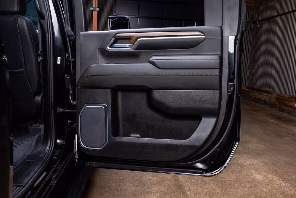 2024 Chevrolet Silverado 3500HD High Country Crew Cab Image 39
