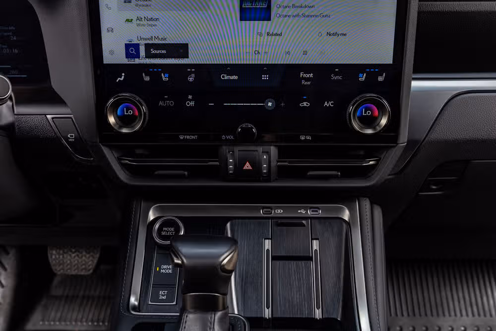 2024 Lexus GX 550 Premium+ Image 26