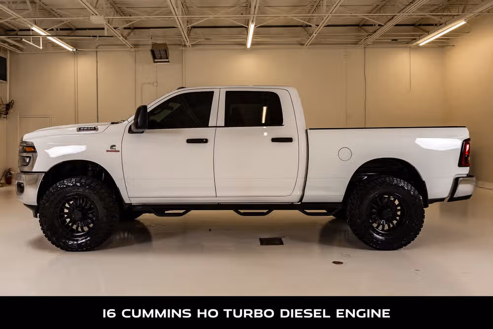 2025 Ram 2500 Tradesman Crew Cab Image 6