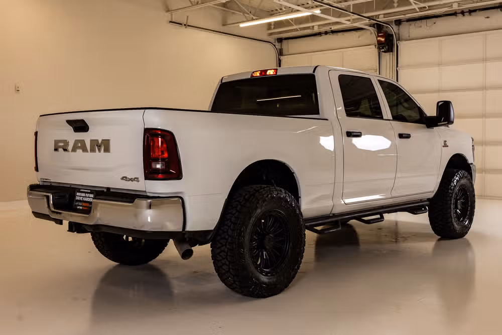 2025 Ram 2500 Tradesman Crew Cab Image 10