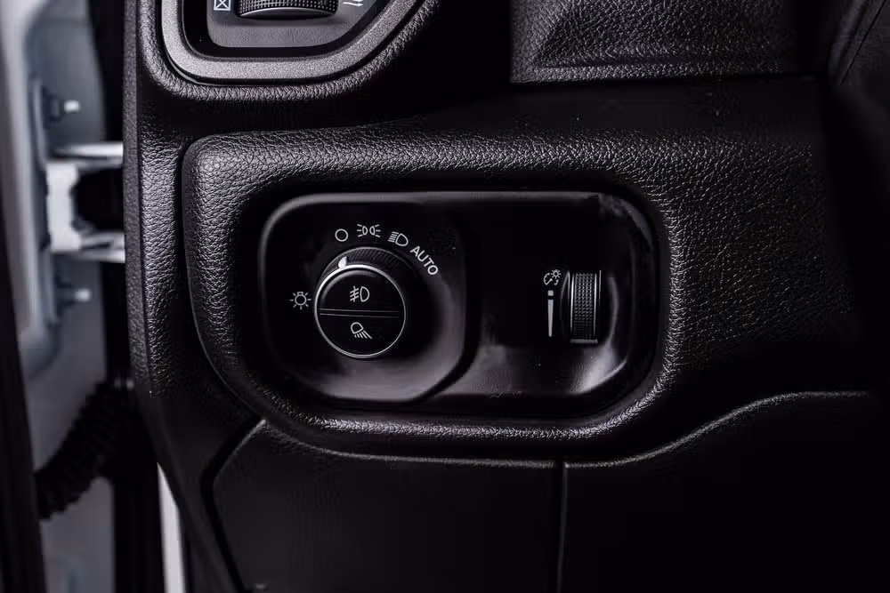 2025 Ram 2500 Tradesman Crew Cab Image 22