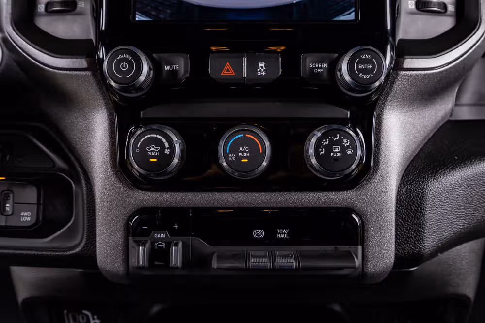 2025 Ram 2500 Tradesman Crew Cab Image 27