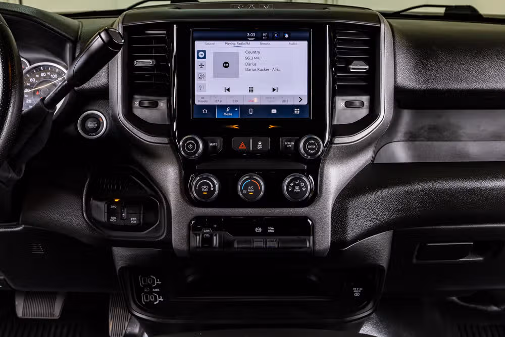 2025 Ram 2500 Tradesman Crew Cab Image 24