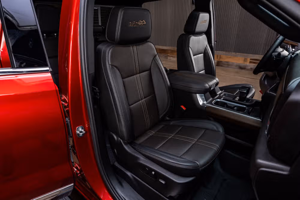 2024 Chevrolet Silverado 1500 High Country Crew Cab Image 32