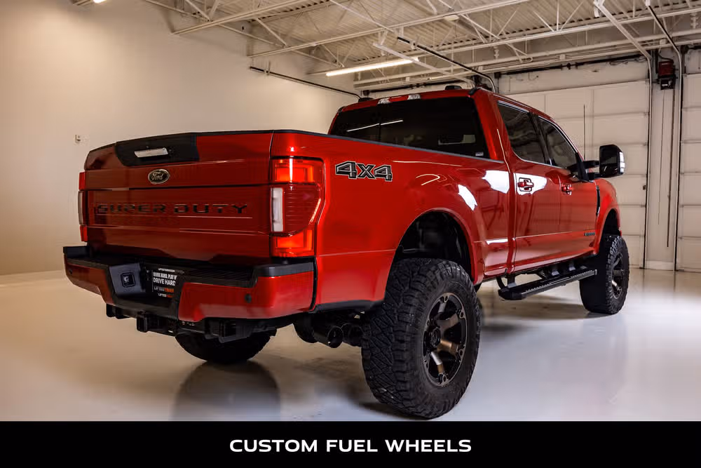 2022 Ford F-250 Super Duty Lariat Crew Cab Image 9