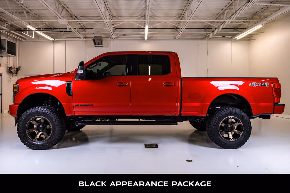 2022 Ford F-250 Super Duty Lariat Crew Cab Image 5