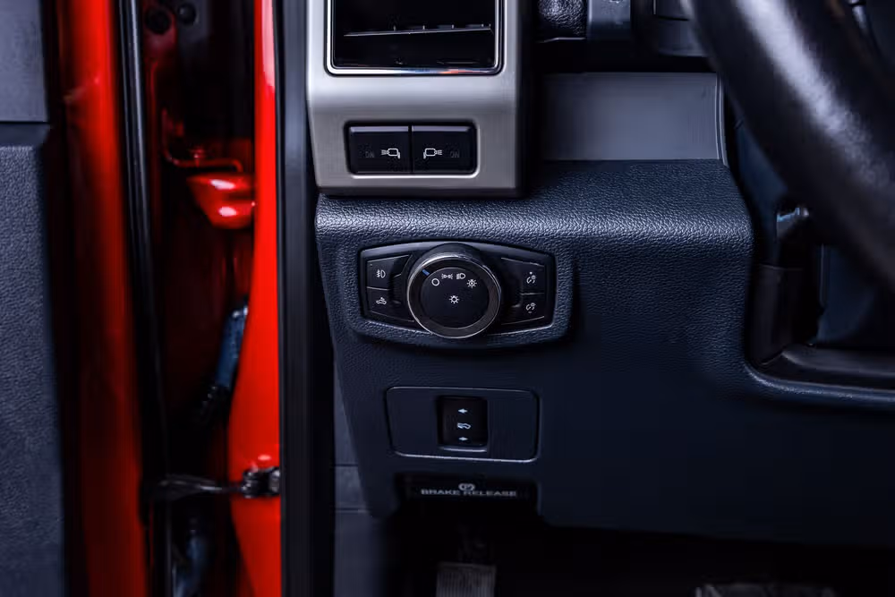 2022 Ford F-250 Super Duty Lariat Crew Cab Image 21