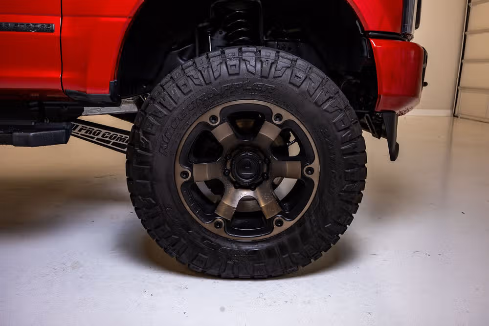 2022 Ford F-250 Super Duty Lariat Crew Cab Image 11