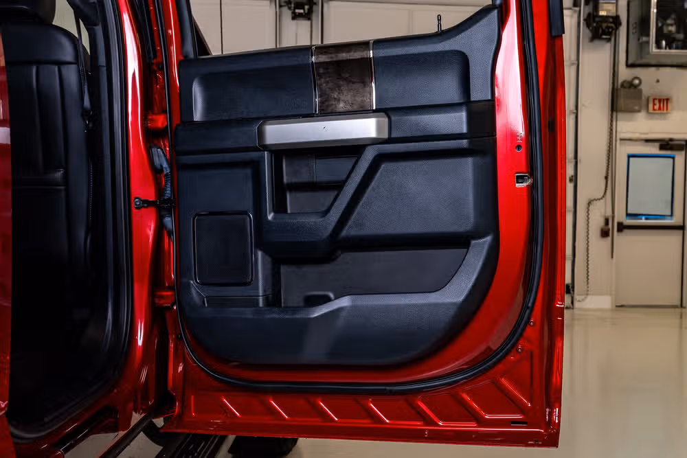2022 Ford F-250 Super Duty Lariat Crew Cab Image 37